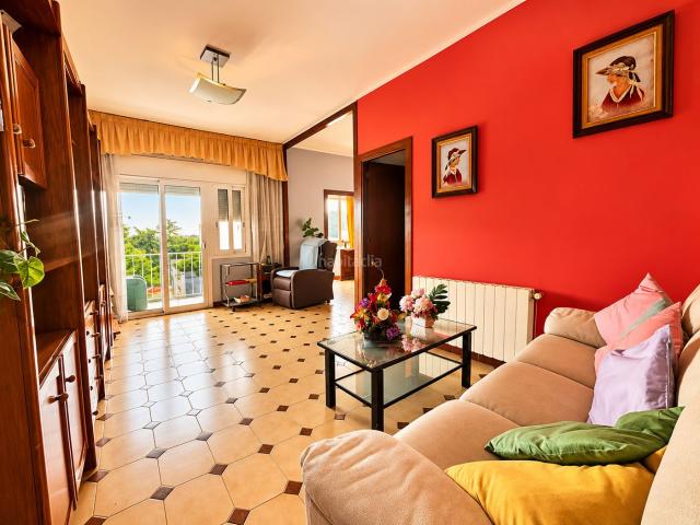 Piso en venta en Sabadell, Sol i Padrís Sant Oleguer. Zona Sol i Padris a 5 minutos del centro. Pisos.