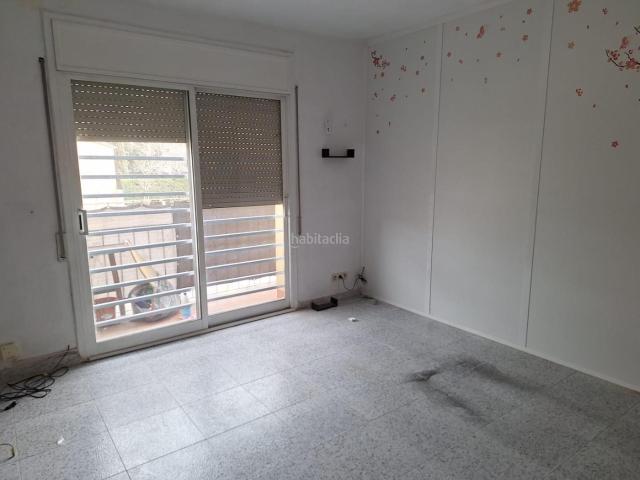 Piso en venta en Sabadell, Torre romeu. PISO PARA REFORMAR. Pisos.