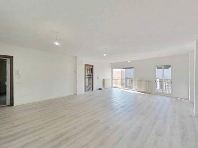 Piso en Venta en Sabadell