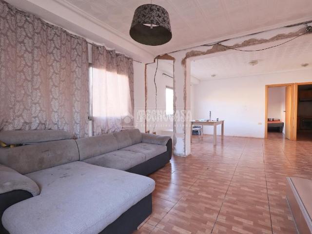 Piso en venta en Sagunt, Avenida de Abril 9 de Octubre. Piso en venta en Sagunto puerto sagunto. Pisos.