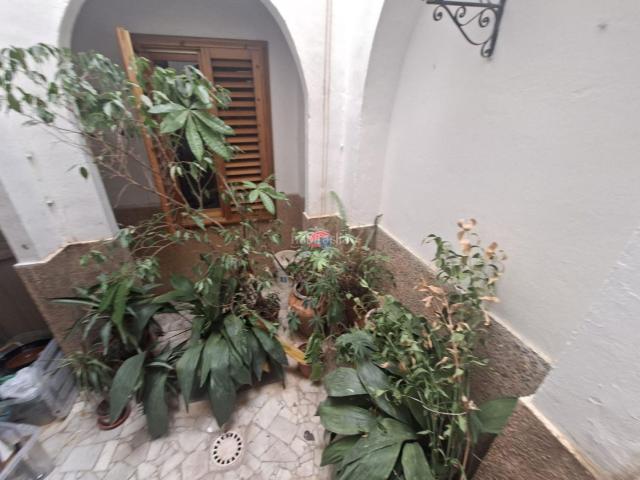 Piso en venta en Sagunt, Centro El Castillo. Amplio Piso en Sagunto, Perfecto Estado y Gran Ubicación. Pisos.