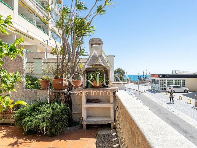 Piso en venta en calle De Tortosa, Salou, de 45 m² 2 habitaciones por 179.900