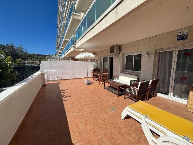 Piso en venta en Salou, de 89 m² 2 habitaciones por 230.000