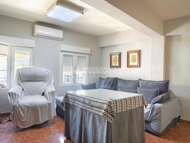 Piso en venta en Salobreña, Centro. Piso en venta en Salobreña. Pisos.