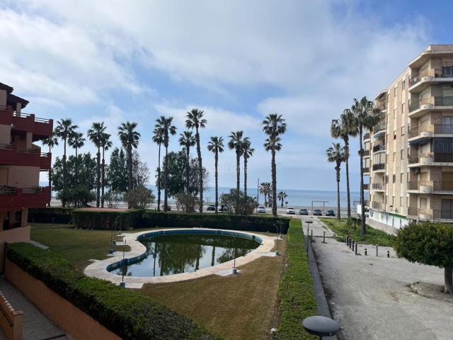 Piso en venta en Salobreña, Salobreña Costa. Piso y cochera en Salobreña. Pisos.