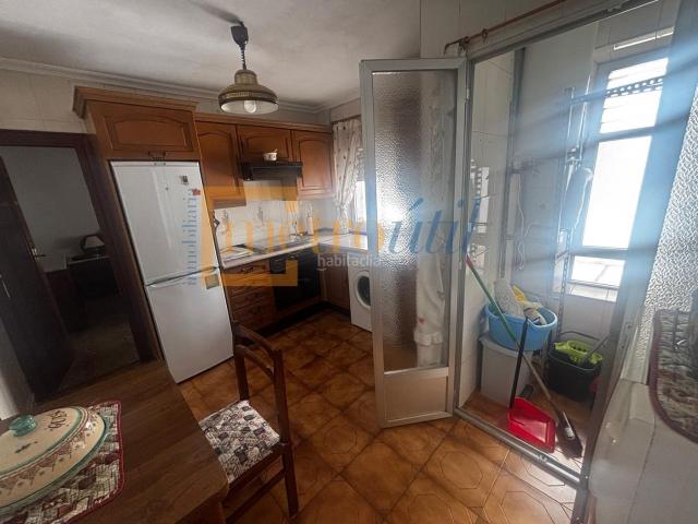 Piso en venta en Salamanca, Estación. JUNTO A LA ESTACIÓN DE TREN VIALIA, AVENIDA PARÍS, 4ª PLANTA LUMINOSA. Pisos.