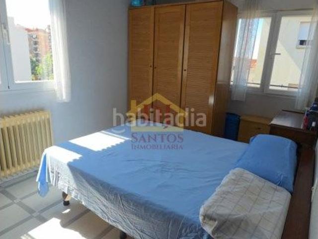Piso en venta en Salamanca, Garrido Norte. DJSANTOS le ofrece piso exterior de esquina junto a Alfonso IX de León y próximo al Corte Inglés con posibilidad de garaje opciona. Pisos.
