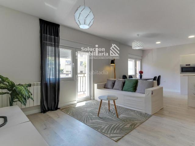 Piso en venta en Salamanca, Garrido Norte. ESPECTACULAR VIVIENDA REFORMADA INTEGRALMENTE EN AVENIDA FEDERICO ANAYA 5254!. Pisos.