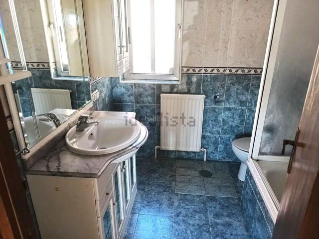 Piso en venta en Salamanca, Pizarrales. Piso en venta en Urbanización El Encinar, 3 dormitorios. Pisos.