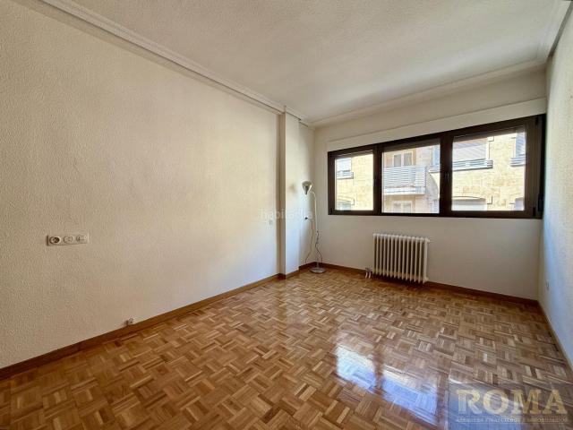Piso en venta en Salamanca, Salesas. SalamancaPiso. Pisos.