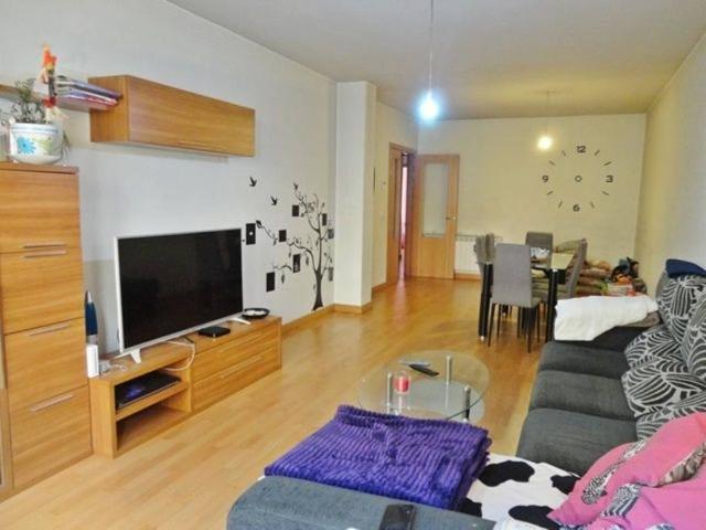 Piso en Venta en Salas de los Infantes