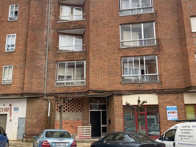 Piso en venta en Saldaña
