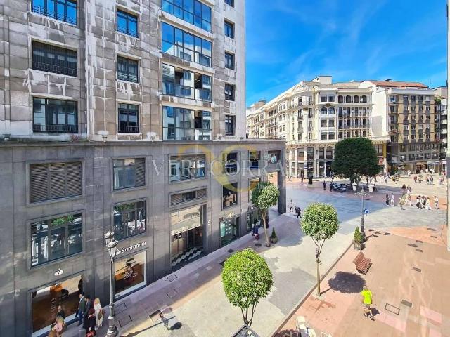 Piso en Venta en Salesas Foncalada Campoamor