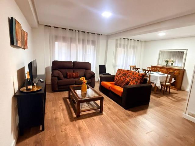 Piso en Venta en Salesas Foncalada Campoamor