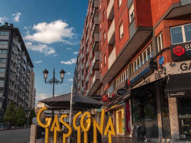 Piso en Venta en Salesas Foncalada Campoamor