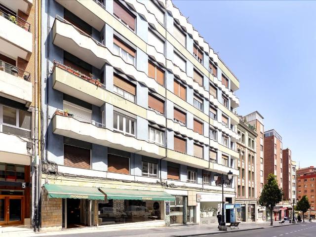 Piso en Venta en Salesas Foncalada Campoamor