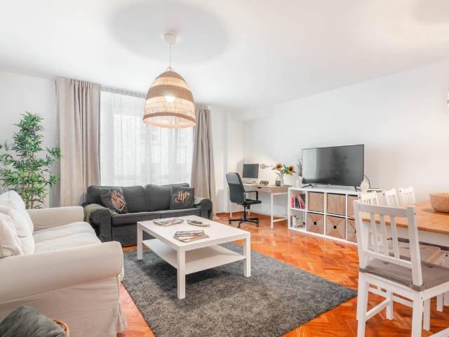 Piso en Venta en Salesas Foncalada Campoamor