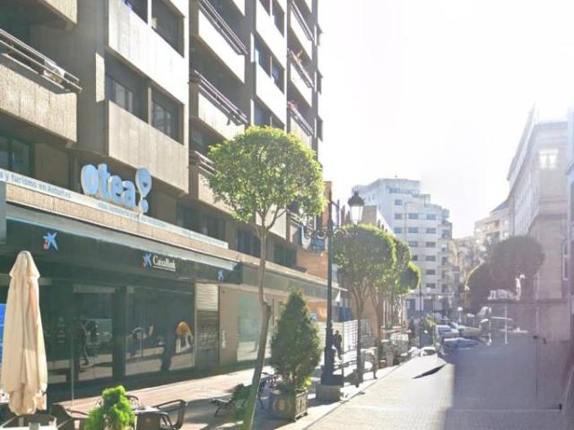 Piso en Venta en Salesas Foncalada Campoamor