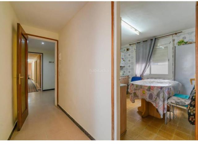 Piso en venta en Salt, Barri Vell. Venta de piso en Salt. Pisos.