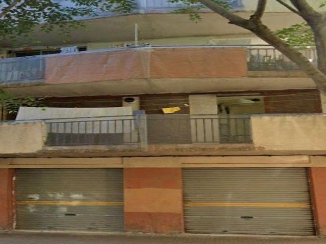 Piso en venta en Salt, de 129 m² 4 habitaciones por 109.090