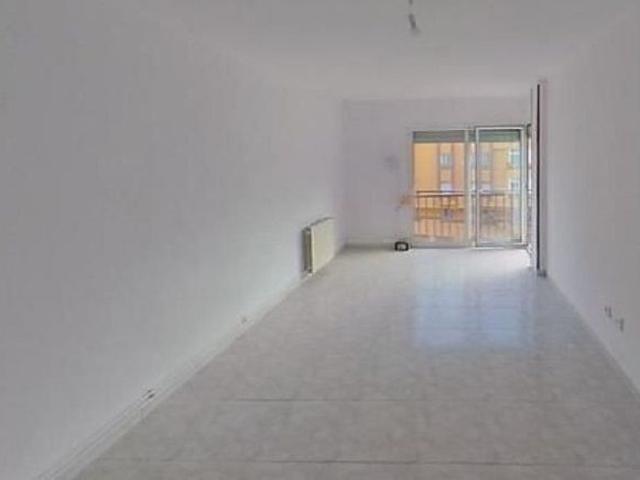 Piso en venta en Salt, de 91 m² 3 habitaciones por 108.000