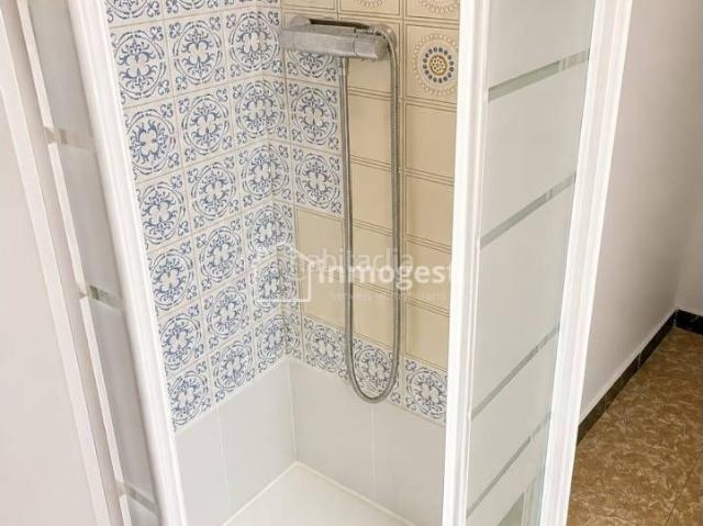 Piso en venta en Salt, Veïnat. PISO EN VENTA EN PLAZA CATALUNYA GIRONA. Pisos.