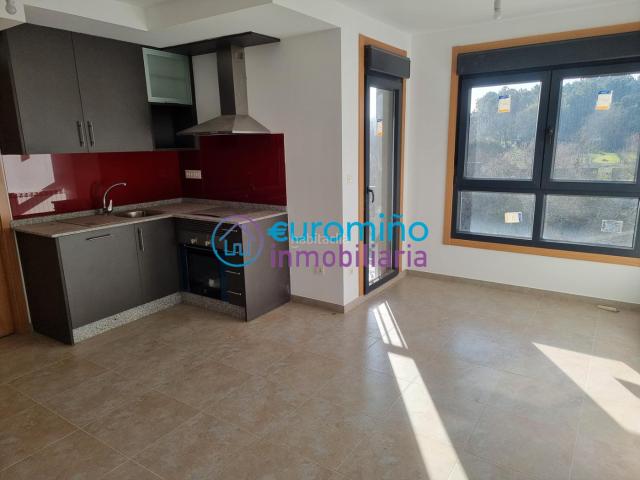 Piso en venta en Salvaterra de Miño. Pisos Salvaterra de.