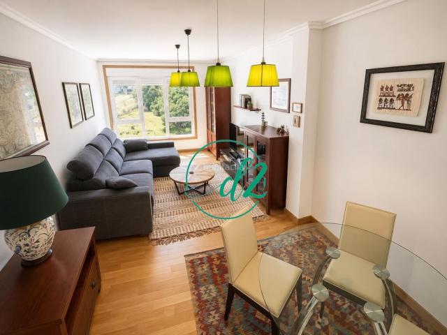 Piso en venta en San Cibrao das Viñas. SE VENDE AMPLIO PISO SEMINUEVO CON GARAJE Y BODEGA EN URBANIZACIÓN FONTEBOA. REF 1493. Pisos San Cibrao das.