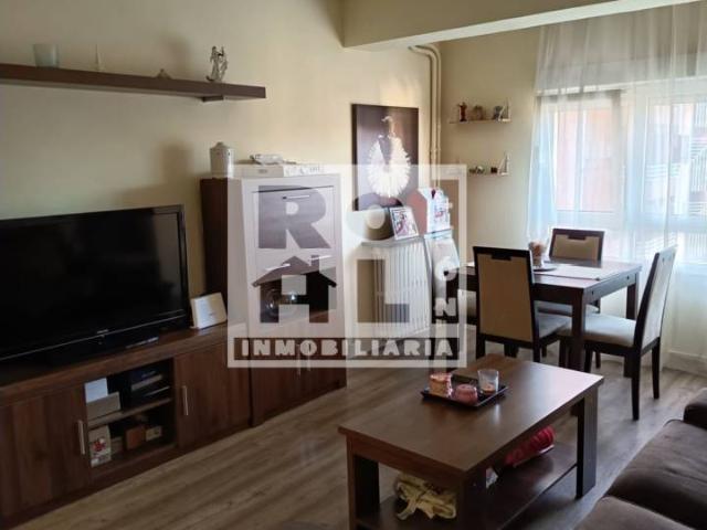 Piso en venta en San Esteban, León Capital