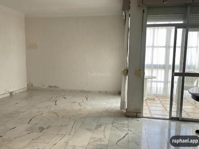 Piso en venta en San Fernando, Centro Ciudad. Exclusiva vivienda de 150 m2 en Calle Ancha con gran patio privado y máxima luminosidad. Pisos San.