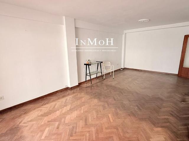 Piso en venta en San Fernando, El Carmen. Piso zona Ayuntamiento 4 dormitorios y 2 baños. Pisos San.