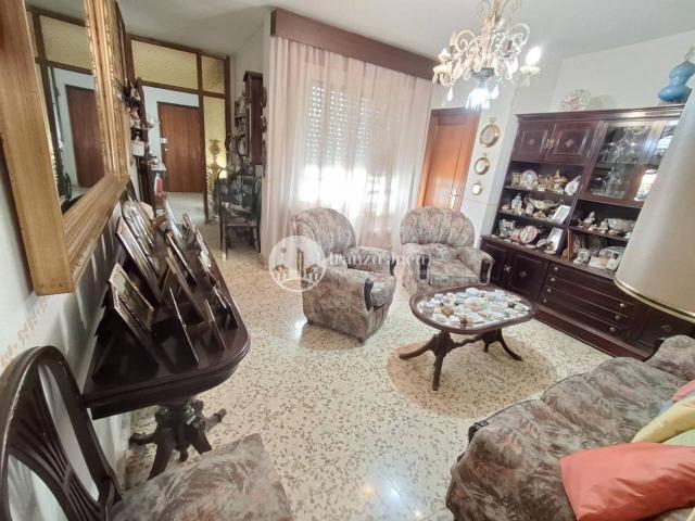 Piso en venta en San Ildefonso Barrio de la Catedral 23001