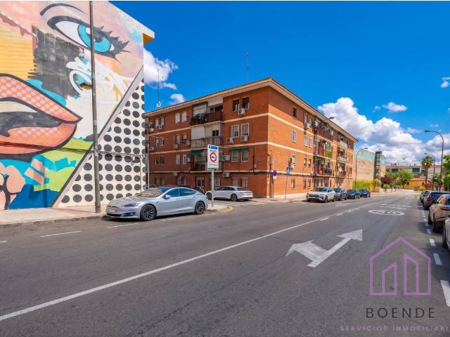 Piso en venta en San Isidro 28901