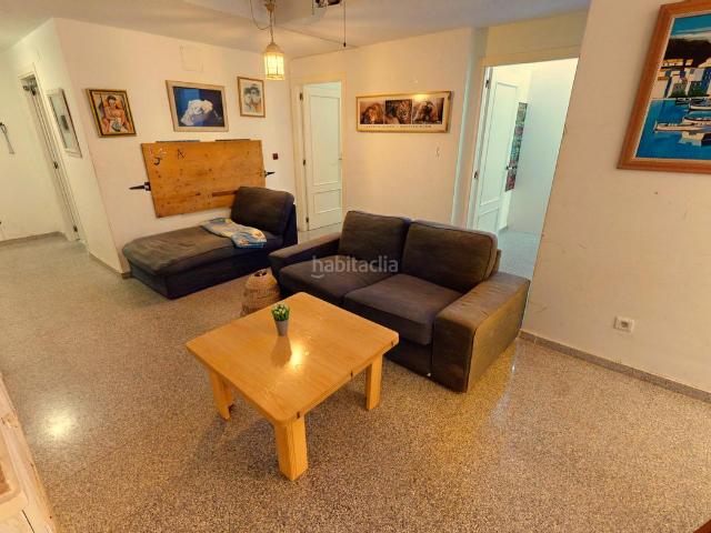 Piso en venta en San Juan de Alicante, Centro. Amplio y luminoso piso en Calle Cervantes. Pisos San Juan de.