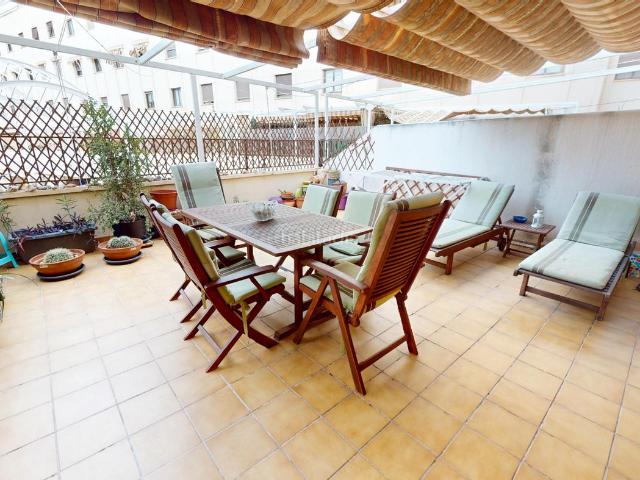 Piso en venta en San Juan de Alicante, Centro. LUMINOSA VIVIENDA CON TERRAZA DE 30 m² A UNAS CALLES DEL CENTRO DE SANT JOAN D'ALACANT!. Pisos San Juan de.