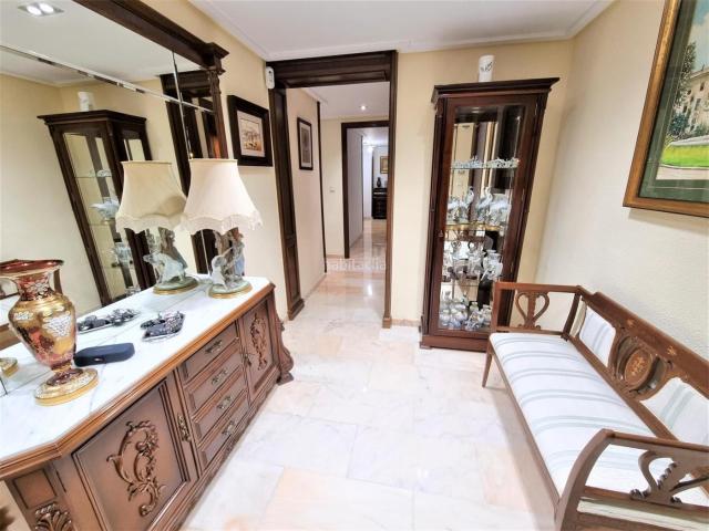 Piso en venta en San Juan de Alicante, Centro. Piso muy grande en la Rambla, en pleno centro de San Juan. Pisos San Juan de.