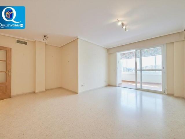 Piso en venta en San Juan playa, Golf