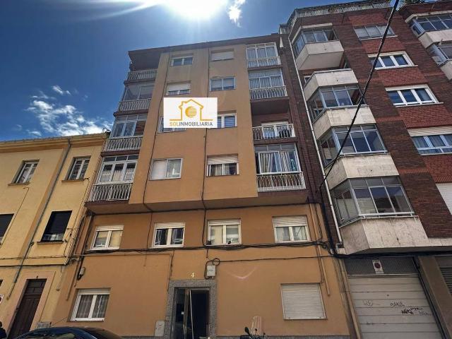 Piso en Venta en San Mamés La Palomera