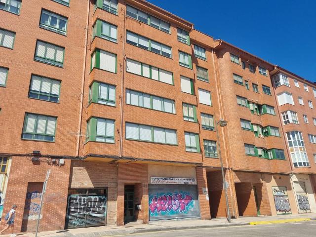 Piso en Venta en San Pedro y San Felices