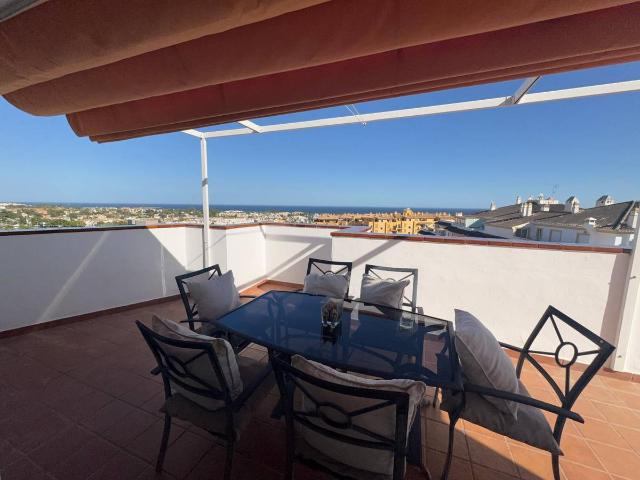 Piso en Venta en San Pedro de Alcántara pueblo