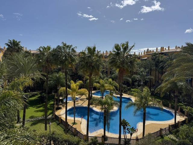Piso en Venta en San Pedro de Alcántara pueblo