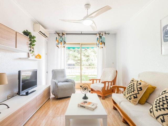 Piso en venta en San Pedro del Pinatar, Lo Pagán. MAGNIFICO PISO CON ENORME PATIO. Pisos San Pedro del.