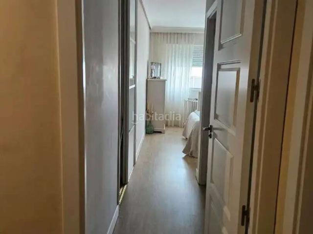 Piso en venta en San Sebastián de los Reyes, Rosa de Luxemburgo. Piso reformado de 2 dormitorios con office, garaje privado y trastero en Avenida de CastillaLa Mancha, San Sebastián de los Reyes.