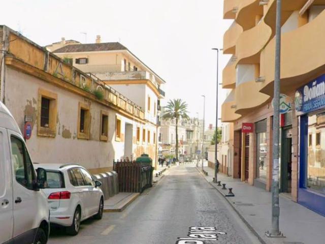 Piso en venta en Sanlúcar de Barrameda, Centro Calzada Cabo Noval. Piso de 4 dormitorios con ascensor. Pisos Sanlúcar de.