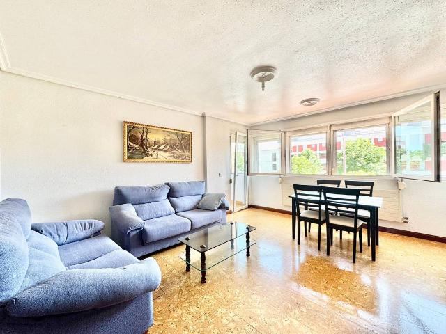 Piso en Venta en Sansomendi