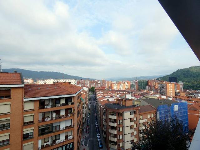 Piso en Venta en Santutxu Basarrate