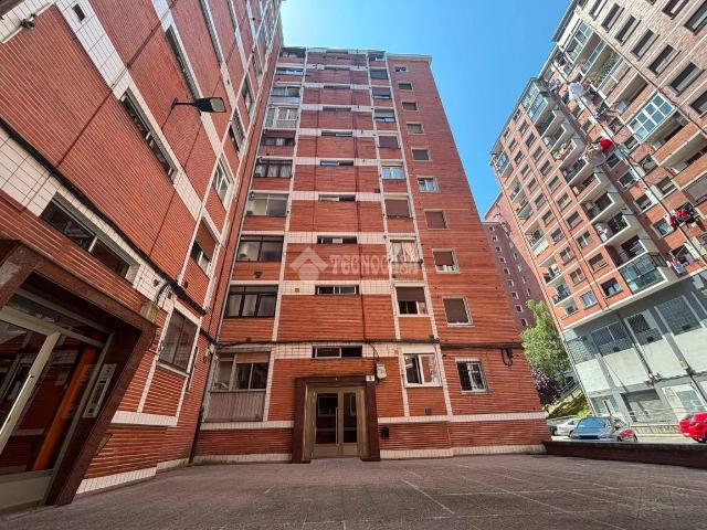 Piso en Venta en Santutxu Basarrate
