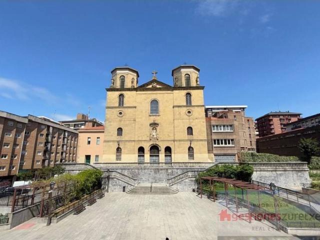 Piso en Venta en Santutxu Basarrate