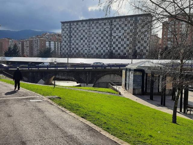 Piso en Venta en Santutxu Basarrate