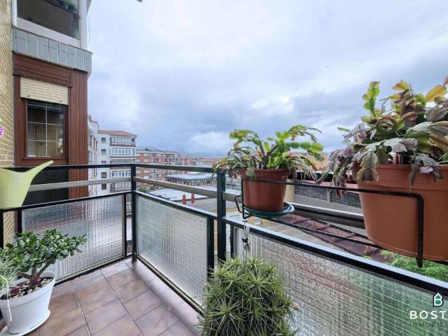 Piso en Venta en Santutxu Basarrate